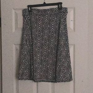 Black and white flirty skirt